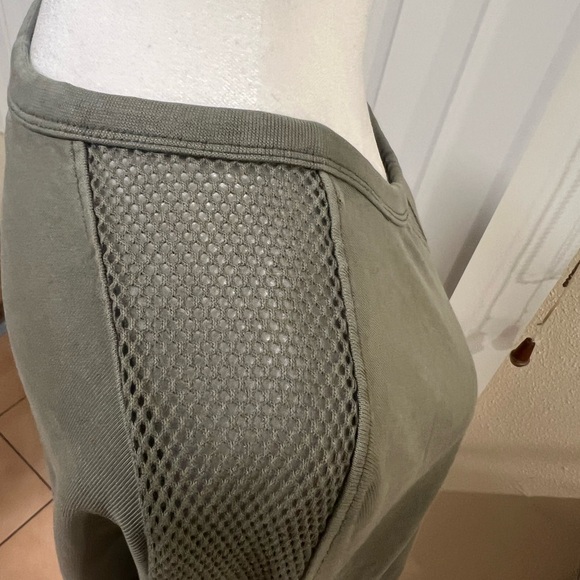 ATHLETA 100% ORGANIC COTTON. SIZE LARGE . NEW - Picture 11 of 16